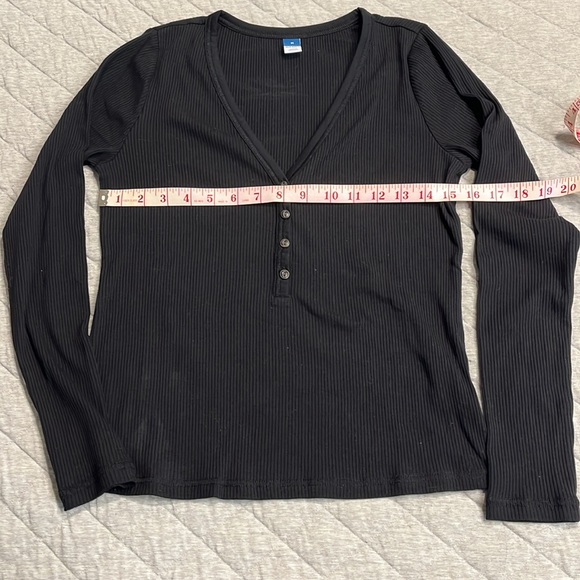 NWT Ribbed Henley - Picture 2 of 9